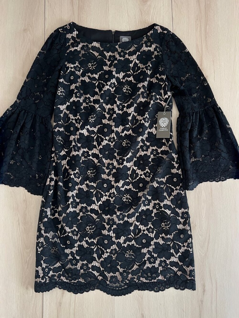 NWT Vince Camuto Black Lace 60s Mod Whimsigoth Mini Dress with Bell Sleeves Sz 6